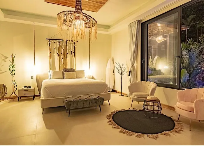 Casa Miyali Lakefront With Infinity Pool * Tamarindo