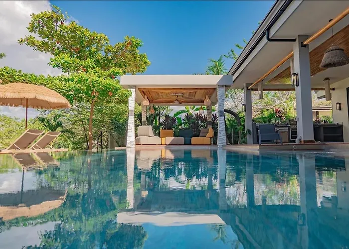 Villa Casa Miyali Lakefront With Infinity Pool *