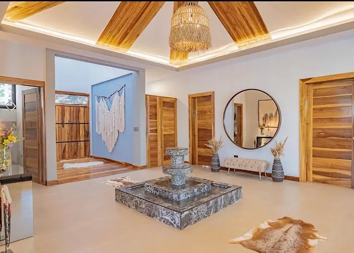 Casa Miyali Lakefront With Infinity Pool *