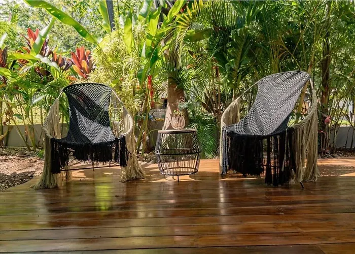 Casa Miyali Lakefront With Infinity Pool Tamarindo