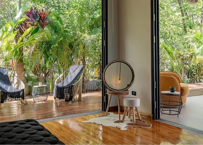 Casa Miyali Lakefront With Infinity Pool *